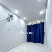 Bán nhà HXH, Lạc Long Quân, hẻm thông, 22m2 hơn 2 tỷ